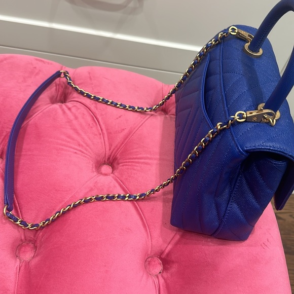 Authentic Chanel Chevron coco handle - Picture 9 of 12